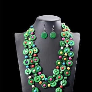 Bohemian ethnic style multilayer rice beads.